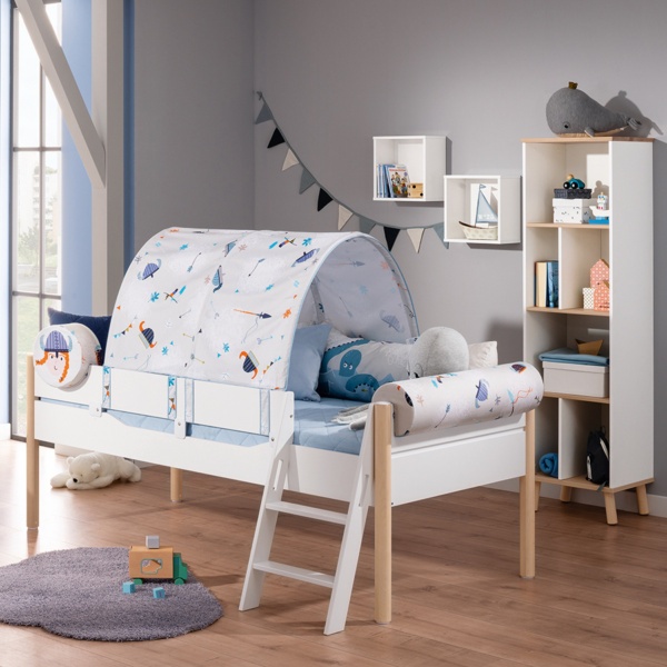 Kinderzimmer YLVIE mit Wand und Standregalen